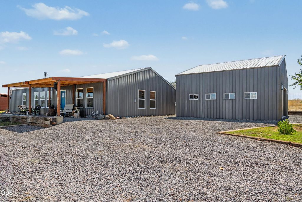 34225 Deerpath Court, Chiloquin