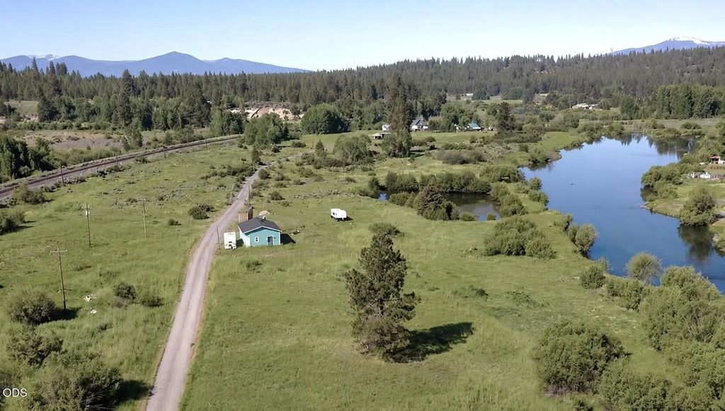 308 S Klamath Avenue, Chiloquin