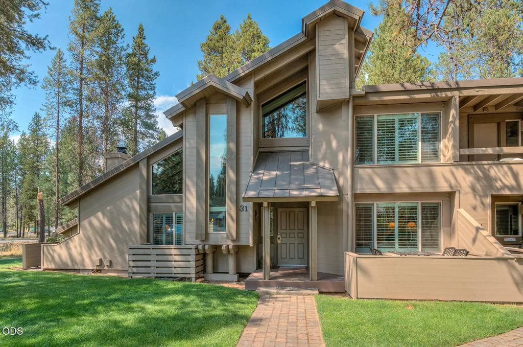 17636 Tennis Village Court 31, Sunriver