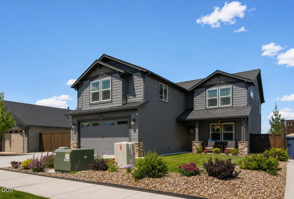1806 Ne Coby Way, Bend