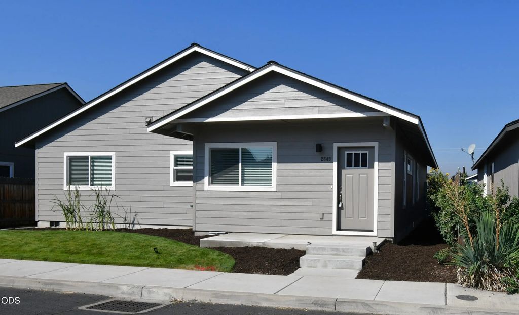 2649 Ne Colleen Road, Prineville