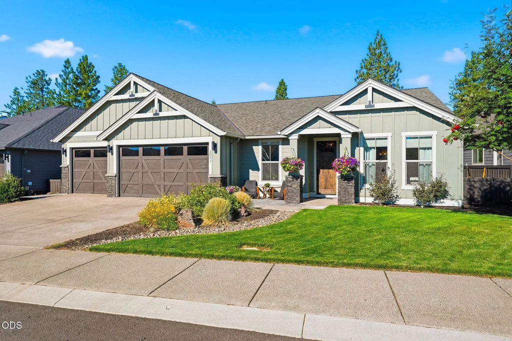 3051 Nw Hidden Ridge Drive, Bend