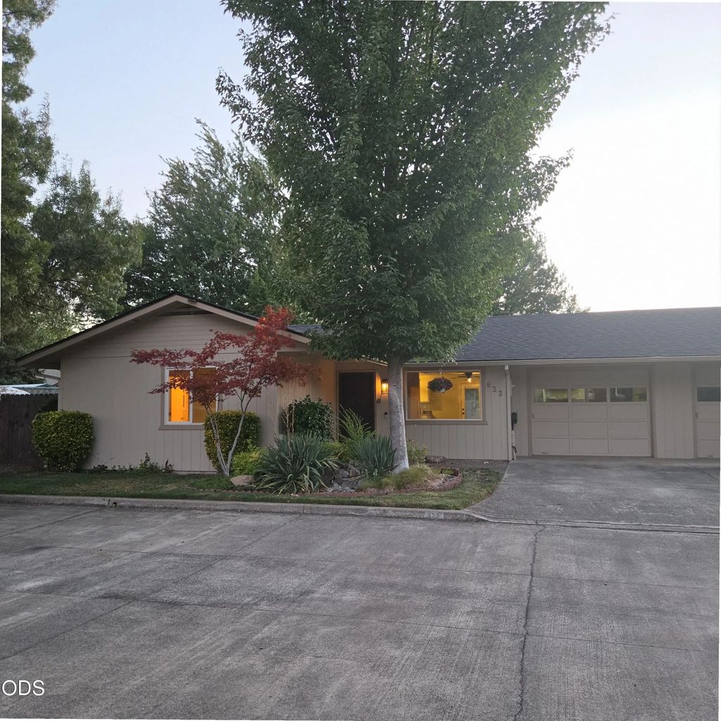 632 Sw Sunwood Way, Grants Pass