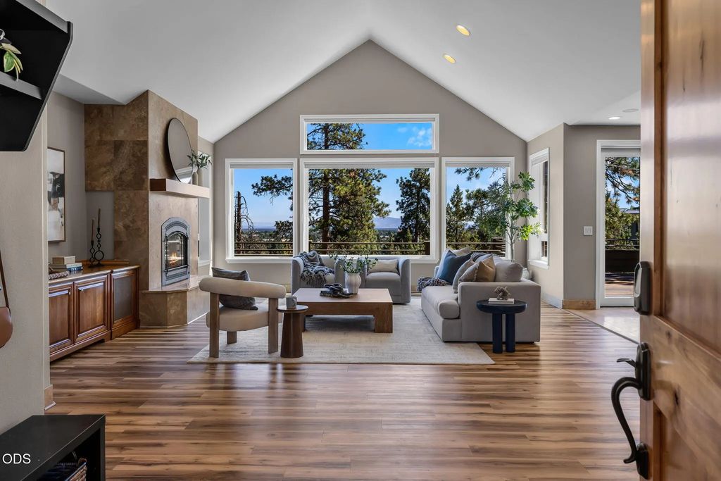 3732 Nw Summerfield Road, Bend
