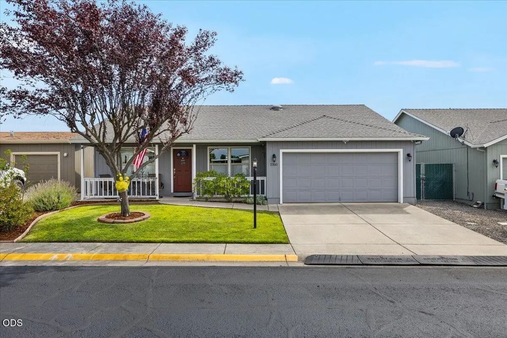 2360 Evan Way, Central Point