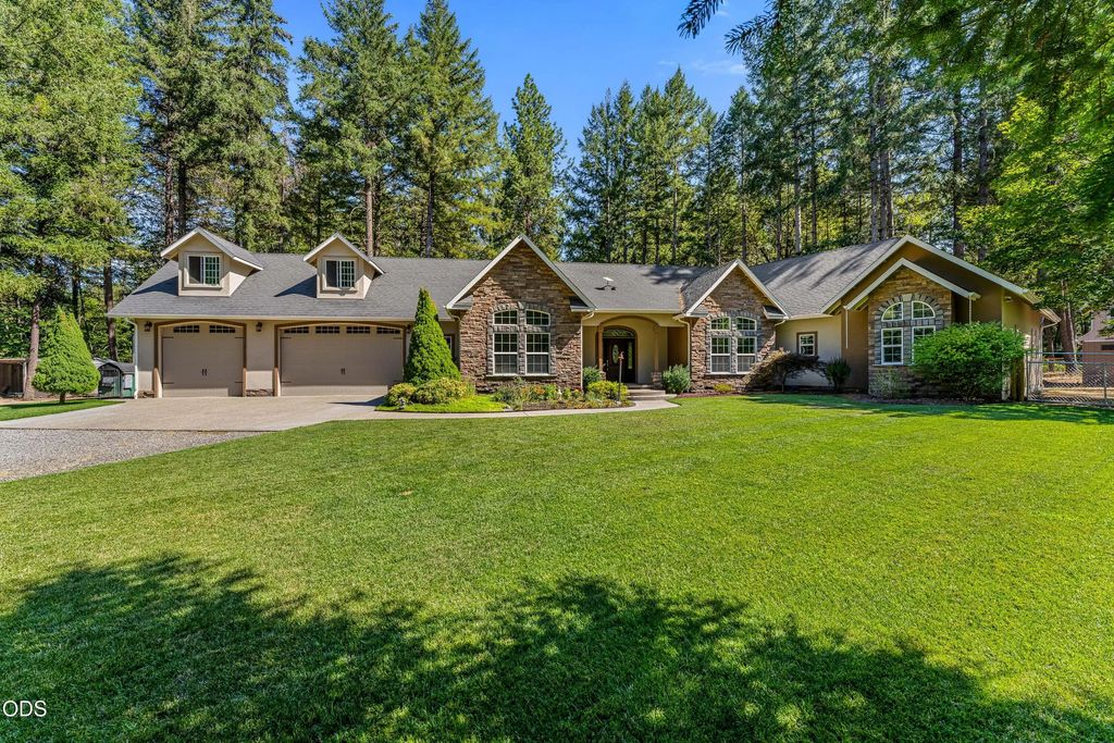 232 Riessen Road, Grants Pass