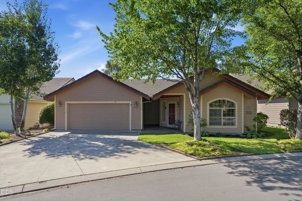 1736 Nw Nickernut Place, Redmond