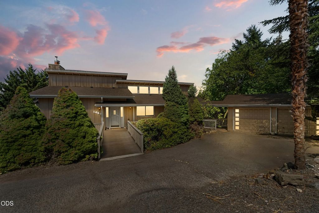 1459 Highcrest Drive, Medford