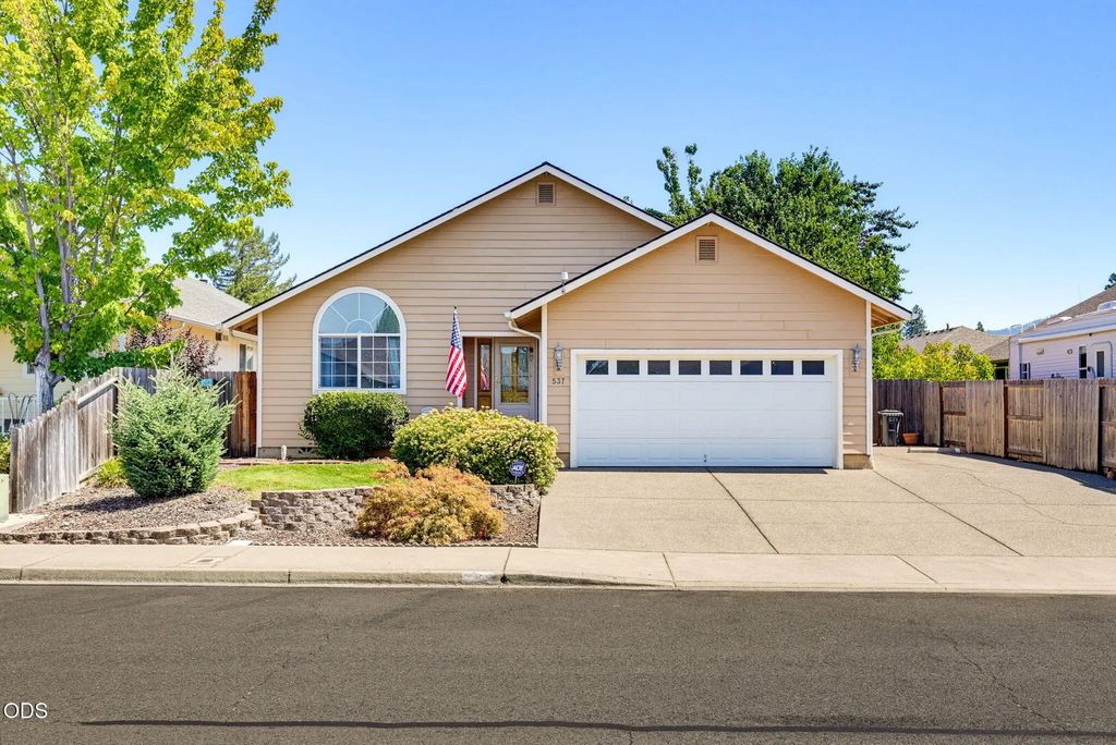 537 Sw Wagner Meadows Drive, Grants Pass