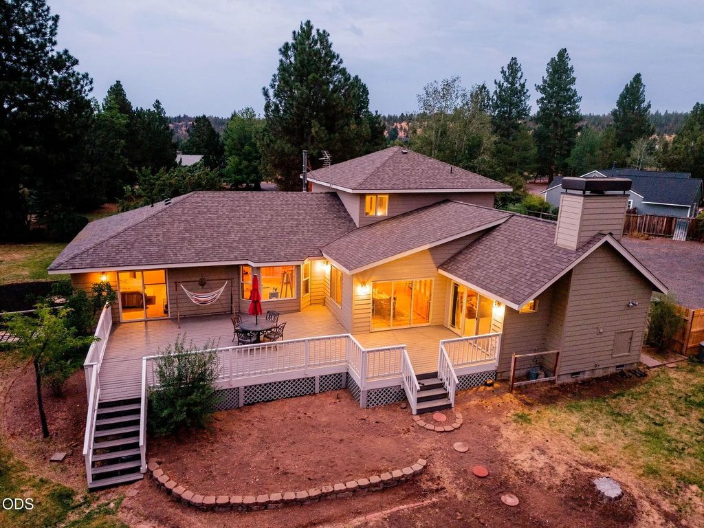 16932 Ponderosa Cascade Drive, Bend