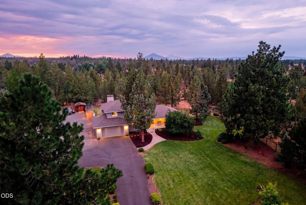 16932 Ponderosa Cascade Drive, Bend