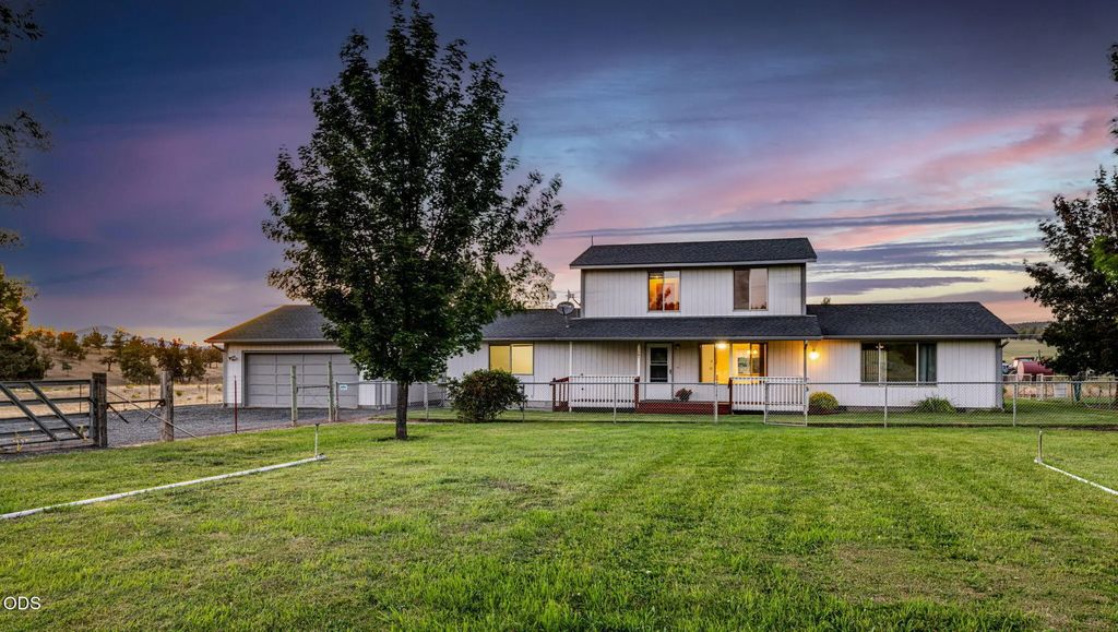 3061 Ne Barnes Butte Road, Prineville