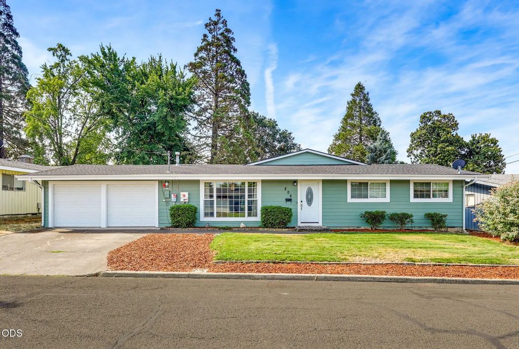 208 Kings Way, Central Point