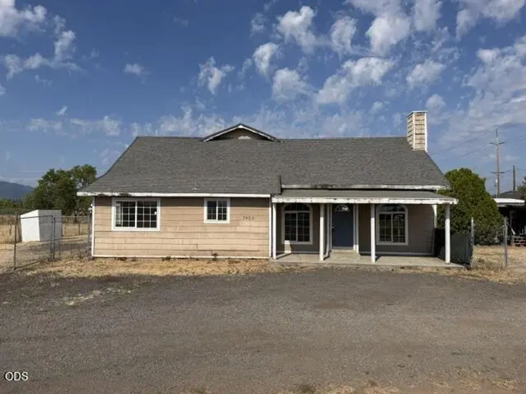 7465 Table Rock Terrace, Central Point