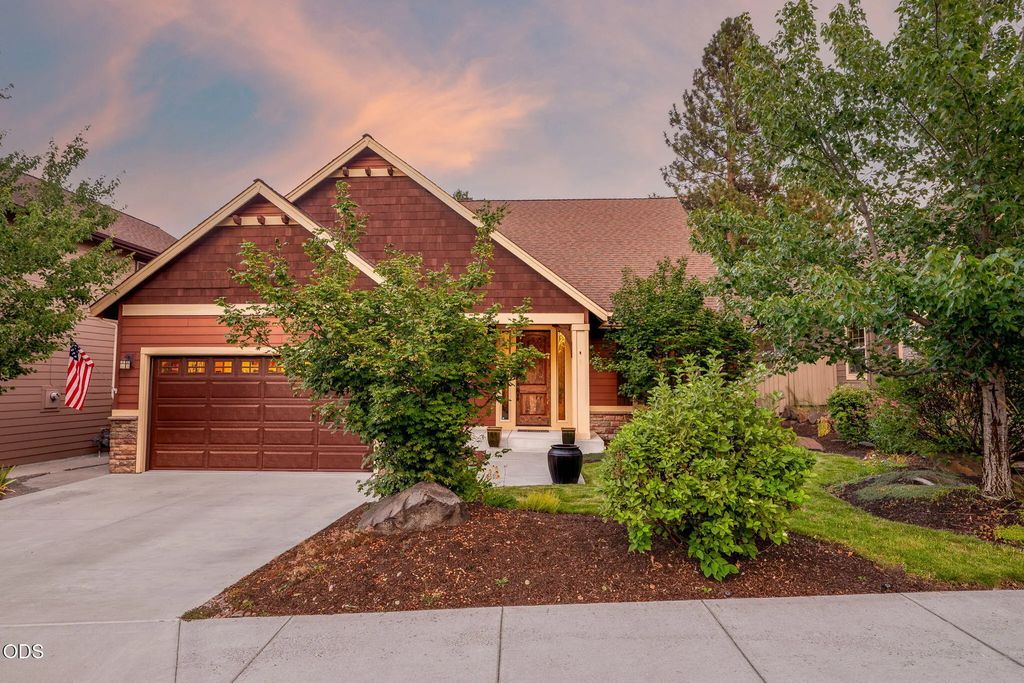60826 Whitney Place, Bend