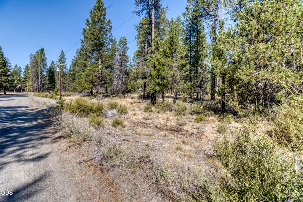 16230 Green Forest Road, La Pine