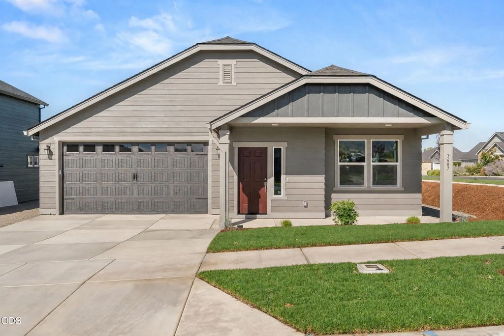 3687 Luchu Street 110, Medford