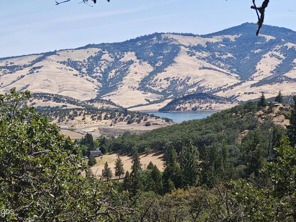 Neil Creek Road 800, Ashland