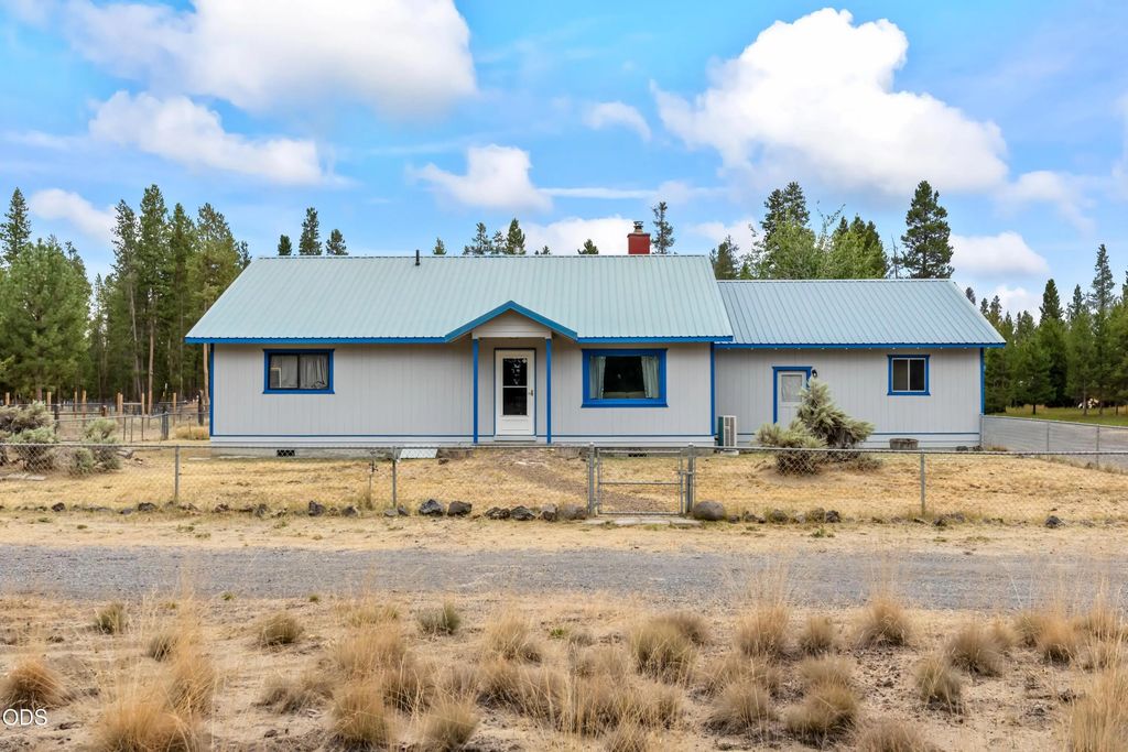 12342 Sun Forest Drive, La Pine