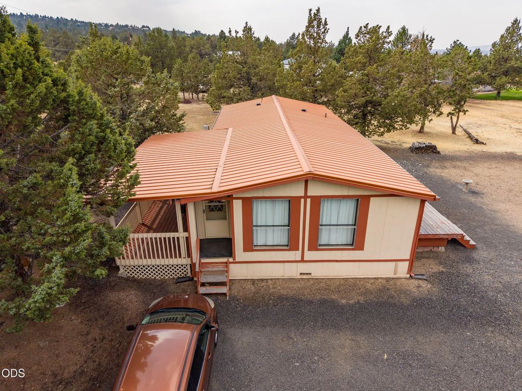 1643 Se Akins Drive, Prineville