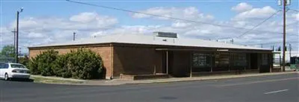 132 W 4th Street, Medford