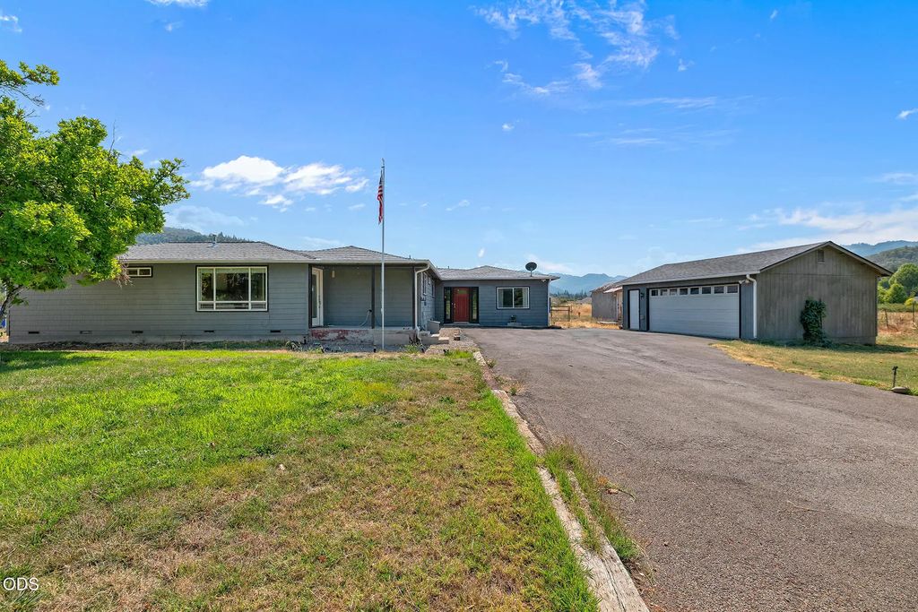 95 Champlin Lane, Gold Hill