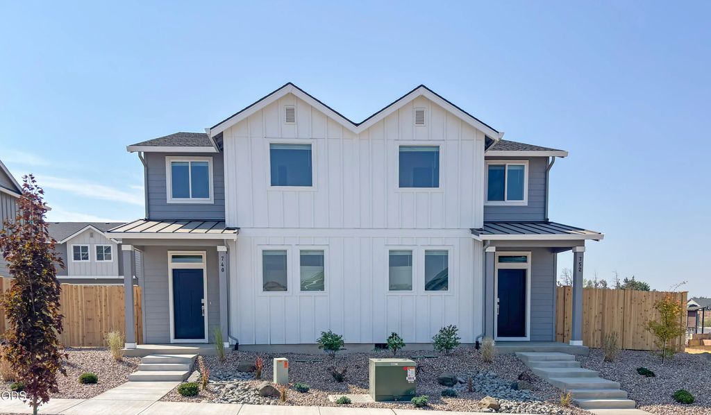 740 Nw Varnish Place, Redmond
