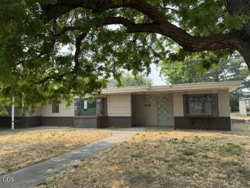 415 Nw Locust Street, Prineville