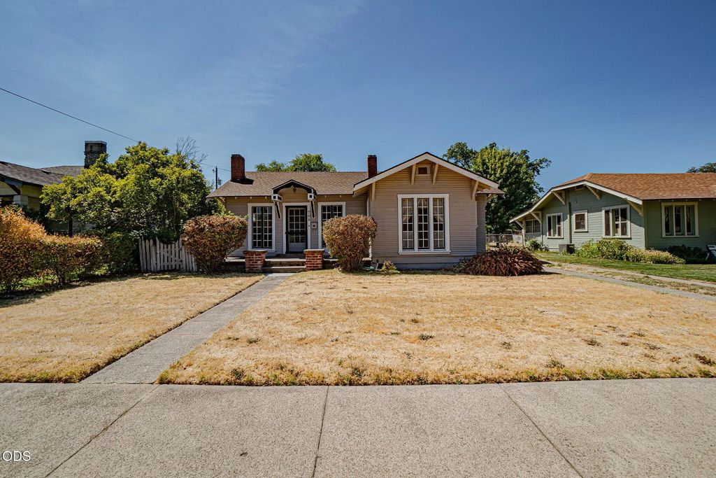 708 Park Avenue, Medford