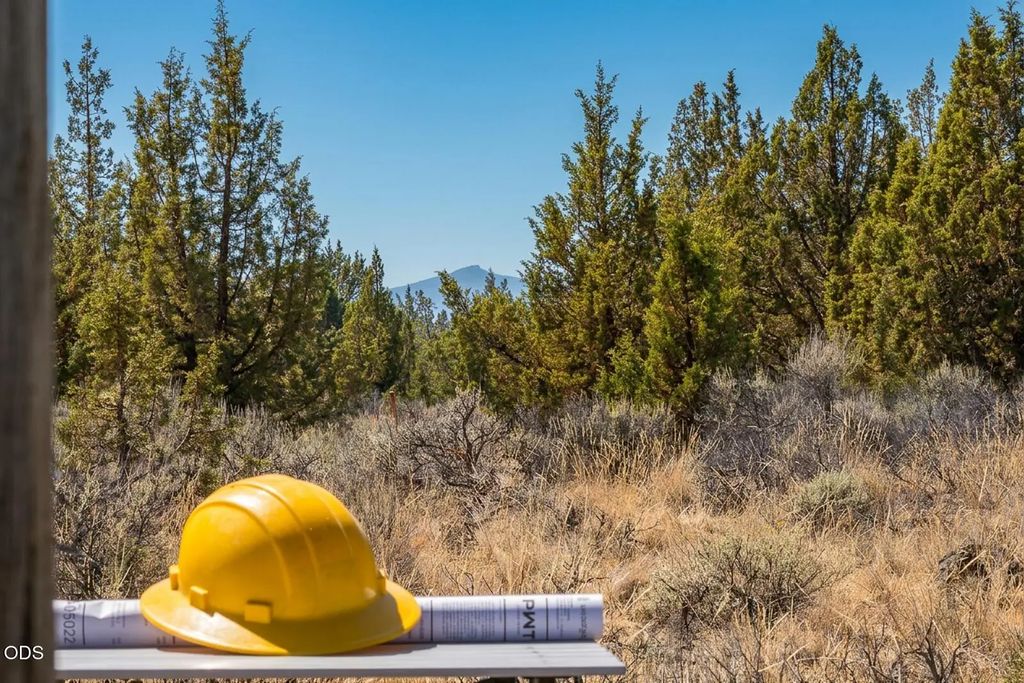 0 Sw Waterhole Place Lot 5, Terrebonne