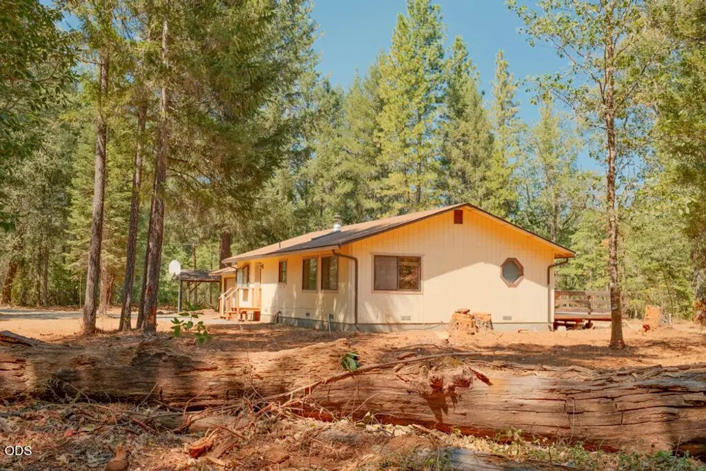 3781 Dick George Road, Cave Junction