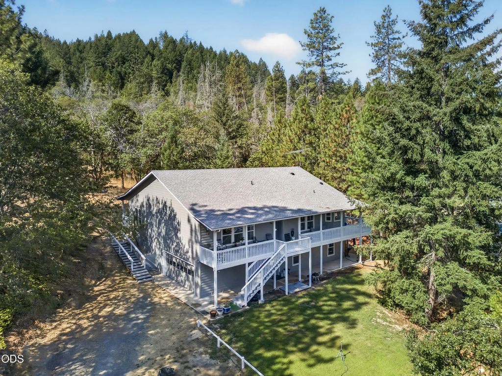 6477 Donaldson Road, Grants Pass