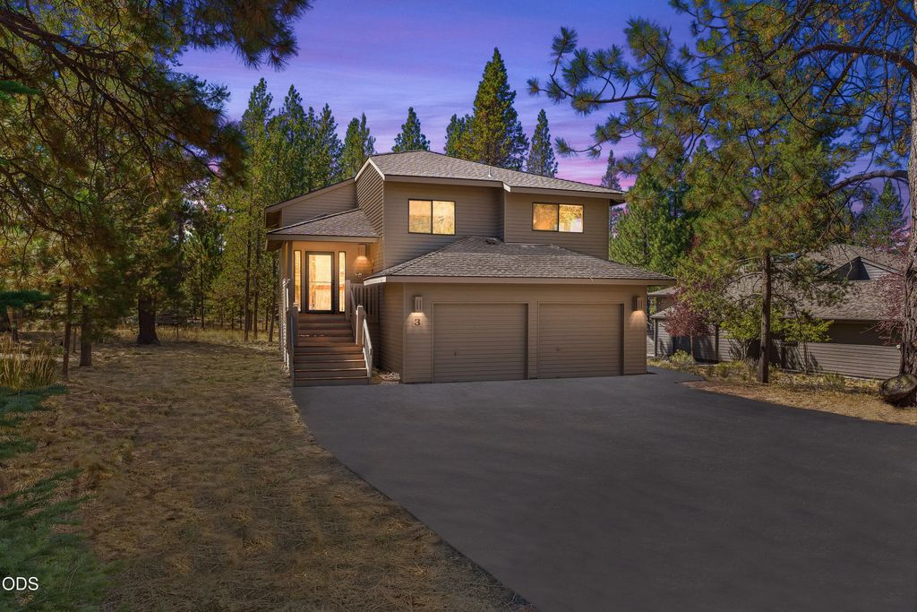 17855 Lava Butte Lane, Sunriver