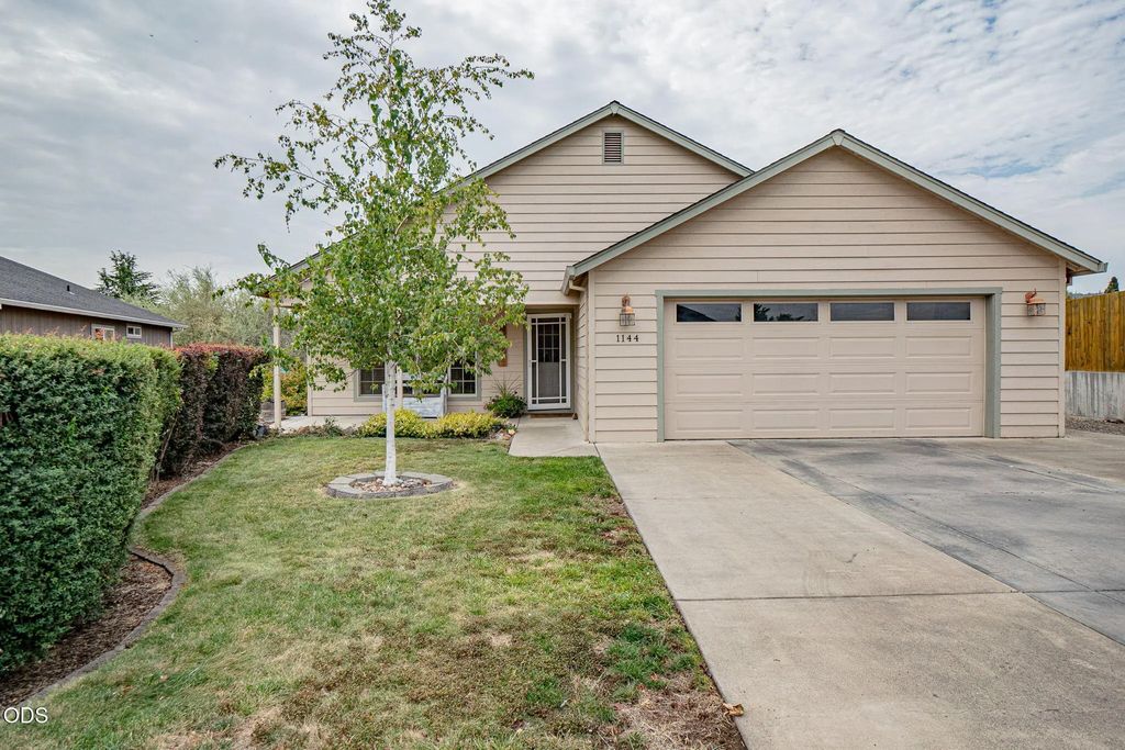 1144 Highlands Drive, Eagle Point
