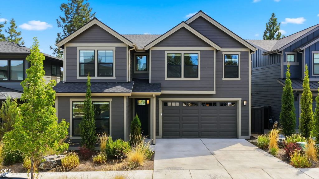 2621 Nw Sky Vista Court, Bend