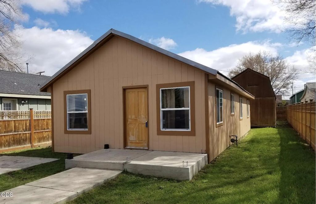 888 Nw Ewen Street, Prineville