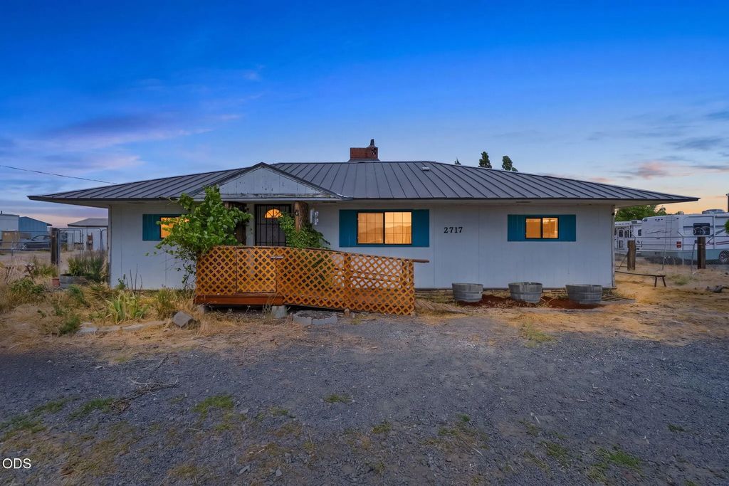 2717 Old Midland Road, Klamath Falls
