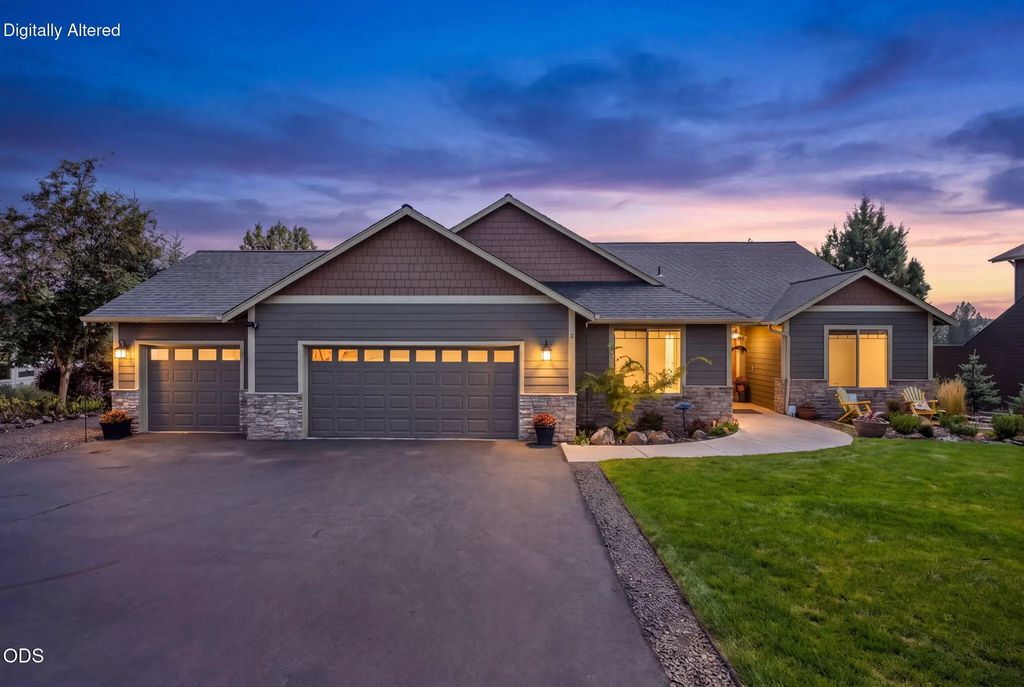 1890 Murrelet Drive, Redmond