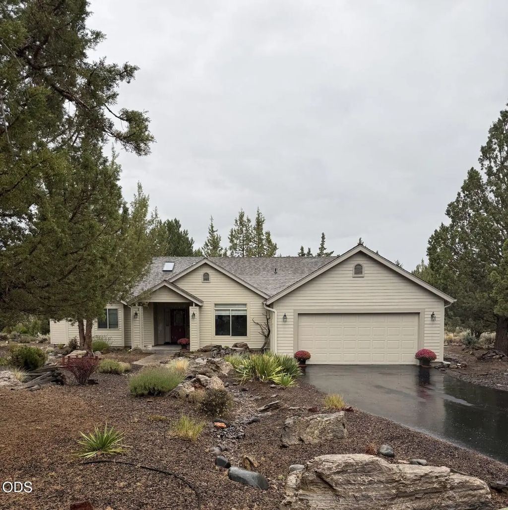 1230 Mourning Dove Court, Redmond