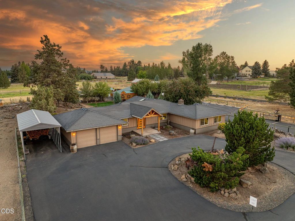 21785 Coyote Drive, Bend
