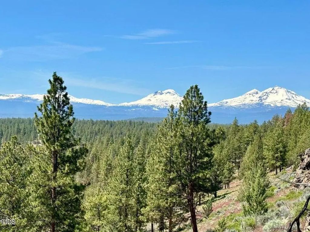 17127 Mountain View Road, Sisters