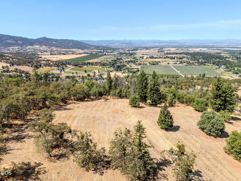 3575 S Stage Road Lot 6, Medford