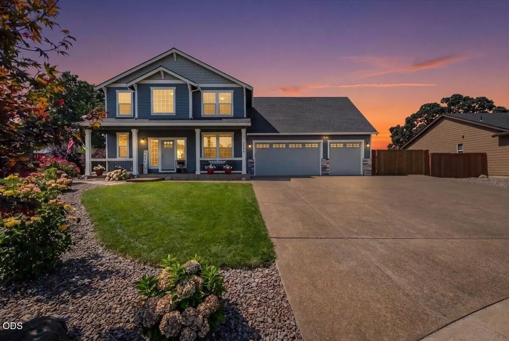 5746 Ne Tuscan Loop, Albany