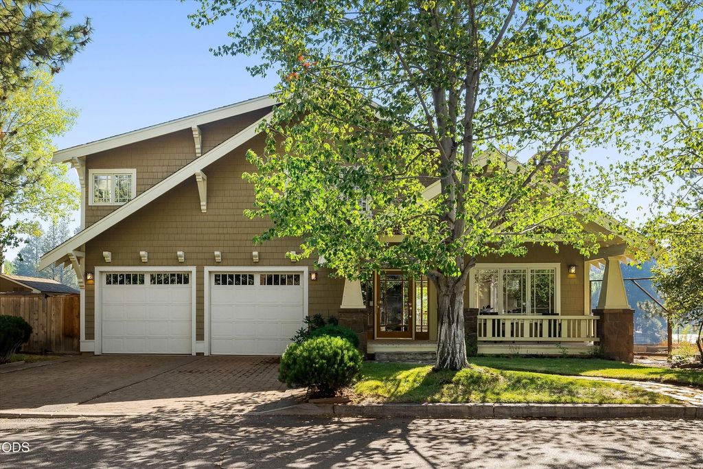 1964 Nw 1st Street, Bend