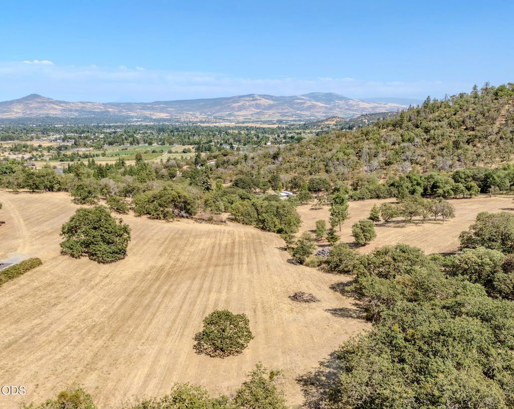 3571 S Stage Road Lot 8, Medford