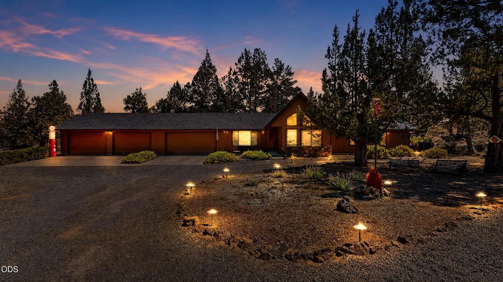 64552 Sylvan Loop, Bend