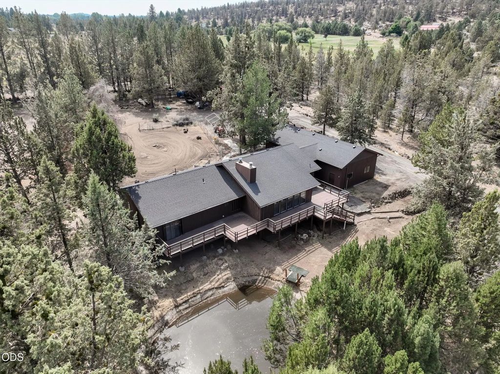 19411 Dayton Road, Bend