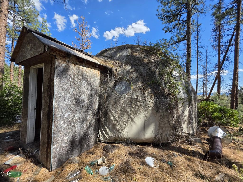 Charlpine Lot 41 & 42, Sprague River
