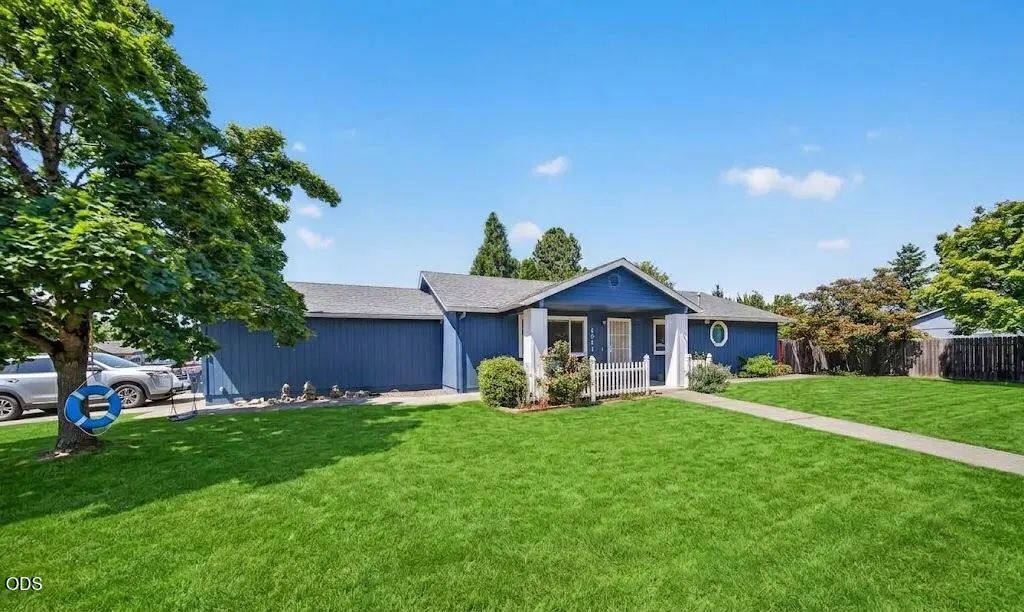 1011 Coachman Drive, Central Point
