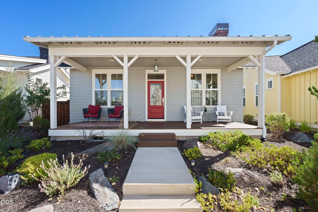 2765 Nw High Lakes Loop, Bend
